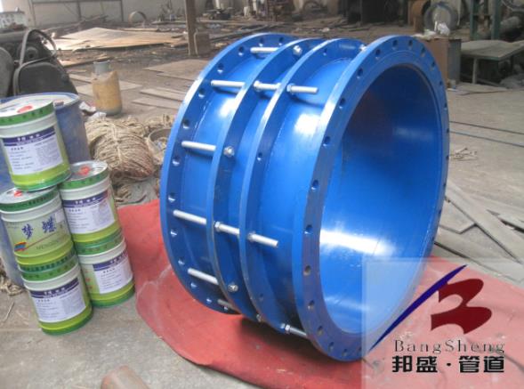  什么是套管伸縮器？